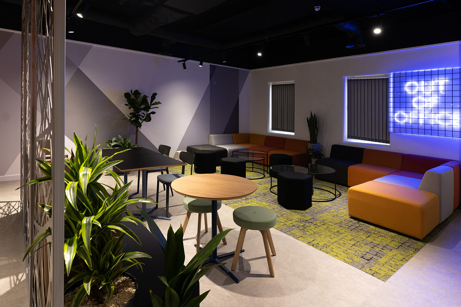 Associa Office Fit-Out Spacio